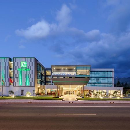 Holiday Inn - Quito Airport By Ihg Tababela Exteriör bild The new building of the University of La Rioja, in Logroño.