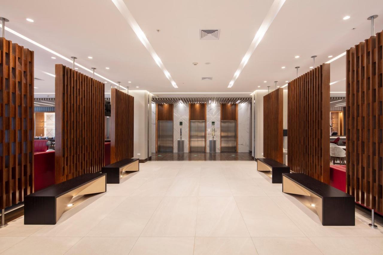 Holiday Inn - Quito Airport By Ihg Tababela Exteriör bild The interior of the new terminal